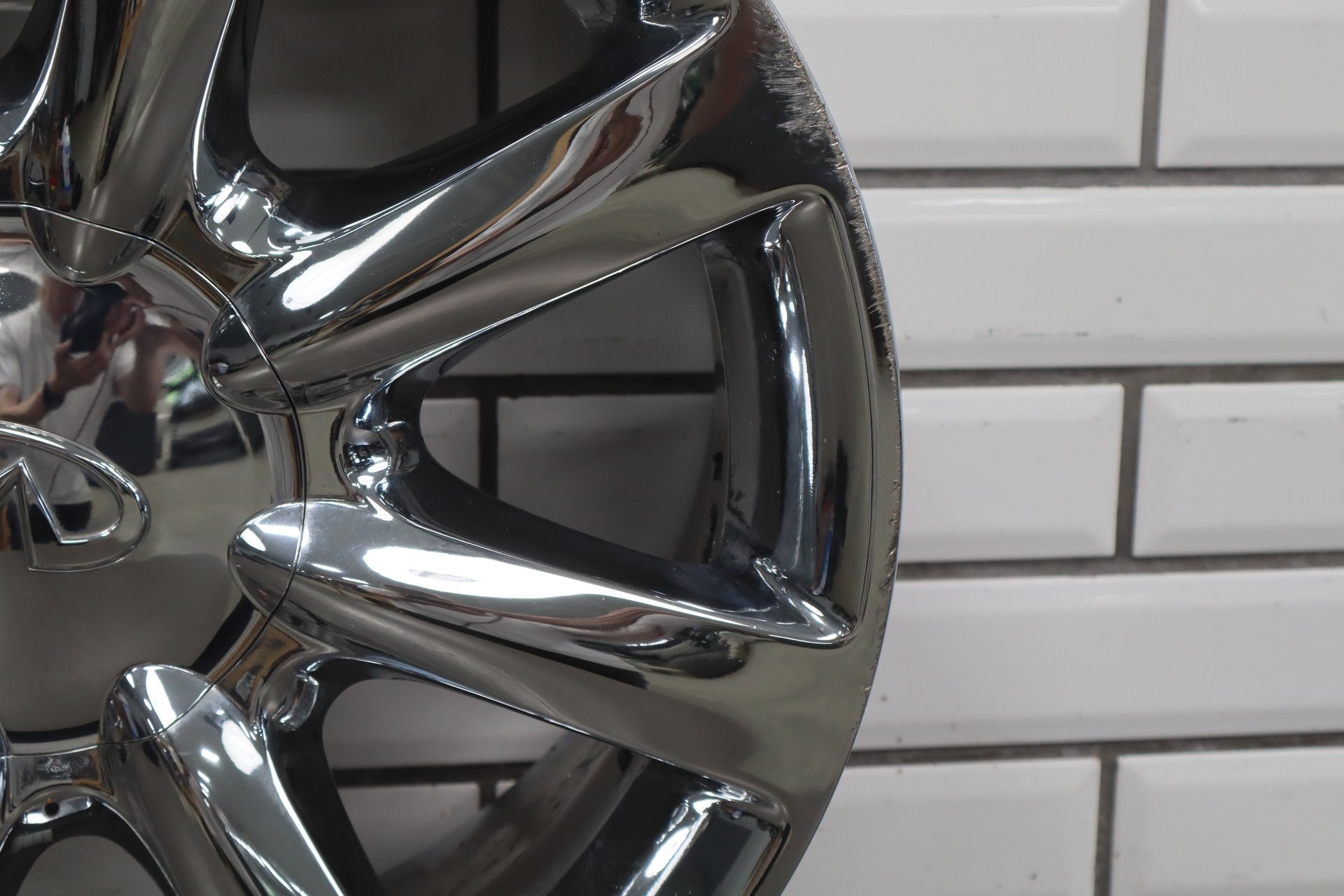 2002-2004 Infiniti M45 Alloy Wheel OEM 18" Chrome Low Mileage