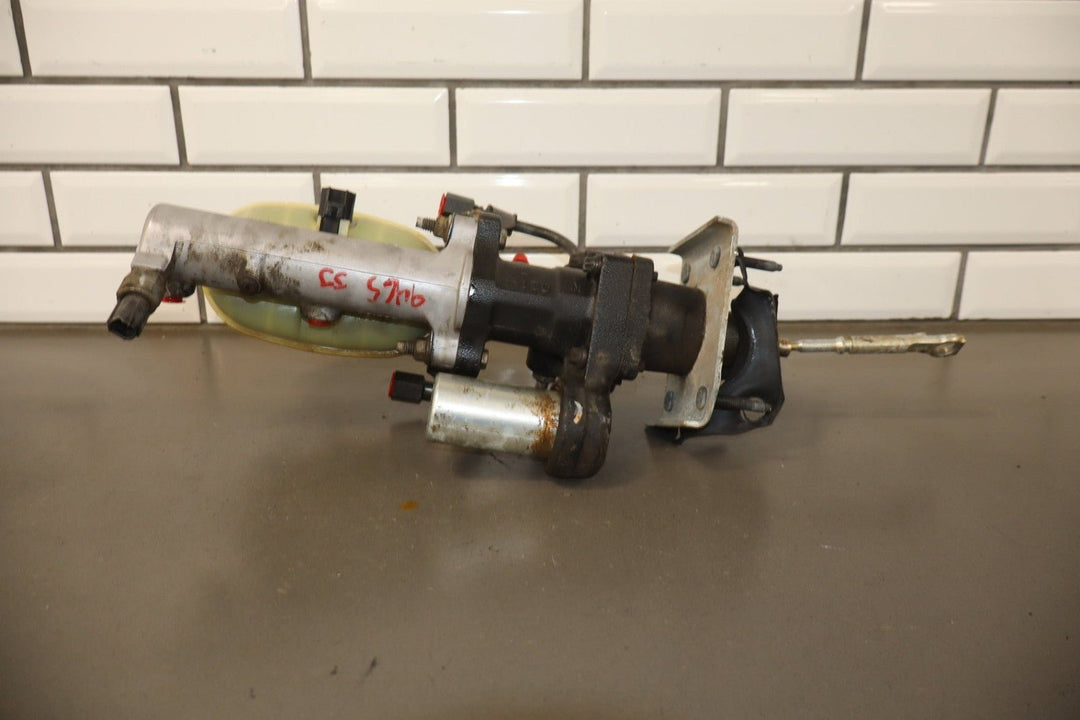 2002 - 2005 Ford F - 250 Super Duty Hydroboost Brake Booster with Master Cylinder
