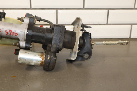 2002 - 2005 Ford F - 250 Super Duty Hydroboost Brake Booster with Master Cylinder