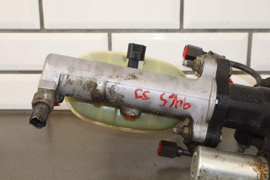 2002 - 2005 Ford F - 250 Super Duty Hydroboost Brake Booster with Master Cylinder