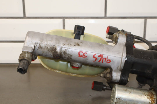 2002 - 2005 Ford F - 250 Super Duty Hydroboost Brake Booster with Master Cylinder