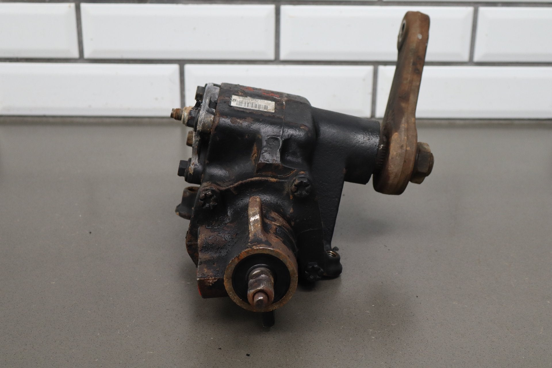 2002-2005 Ford F-350 Super Duty Steering Gear 2C3Z3504AARM OEM