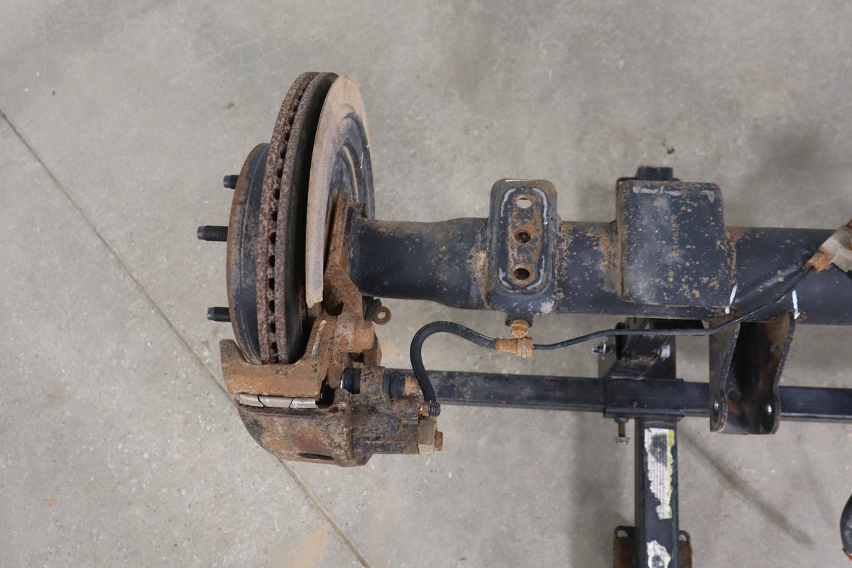 2002-2005 Ram 1500 Rear Axle Assembly 05072512AA OEM 3.55 Ratio