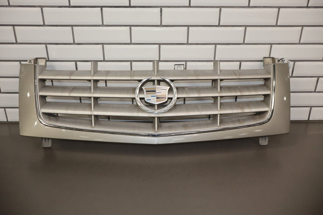2002 - 2006 Cadillac Escalade OEM Front Grille Pewter Metallic 11U