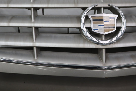 2002 - 2006 Cadillac Escalade OEM Front Grille Pewter Metallic 11U