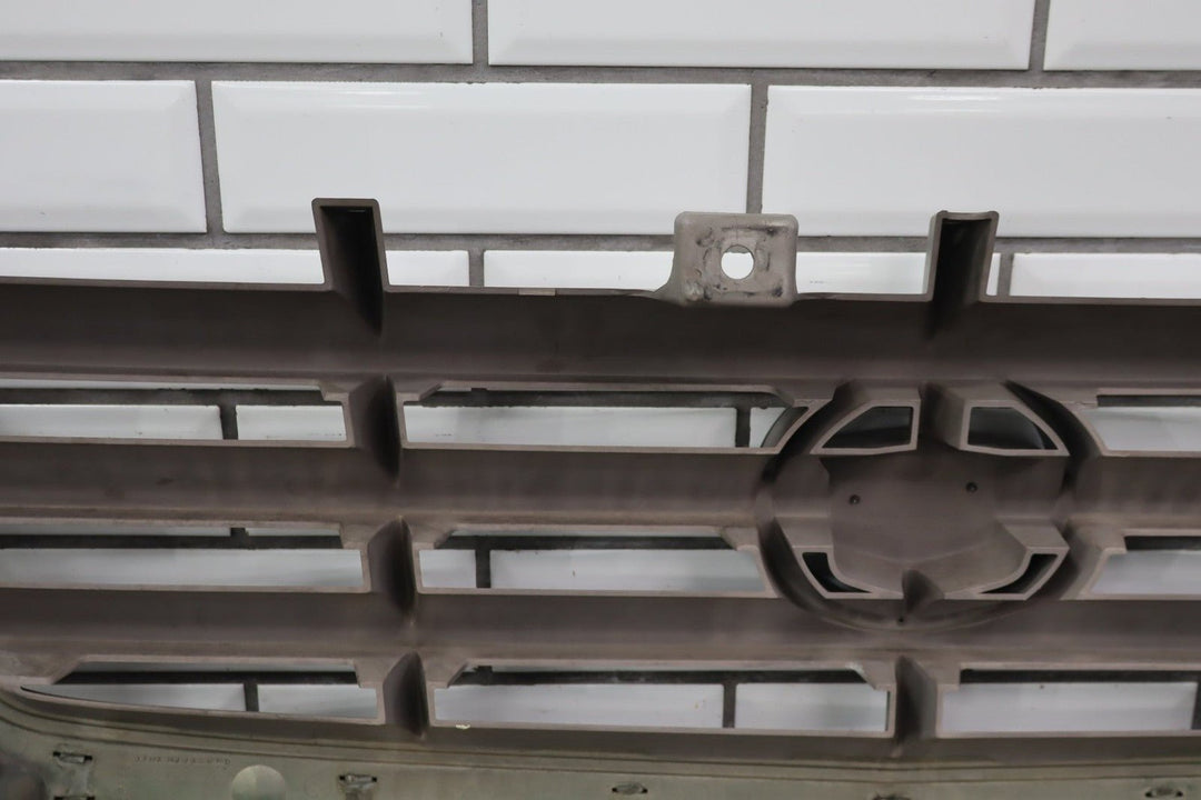 2002 - 2006 Cadillac Escalade OEM Front Grille Pewter Metallic 11U