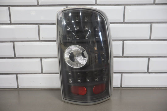 2002 - 2006 GMC Yukon GMT800 Aftermarket Tail Light Set