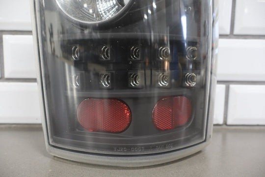 2002 - 2006 GMC Yukon GMT800 Aftermarket Tail Light Set