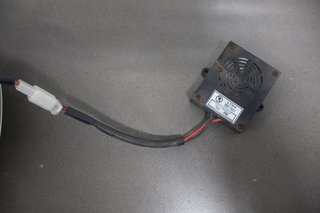 2002 - 2006 GMC Yukon GMT800 Aftermarket Tail Light Set