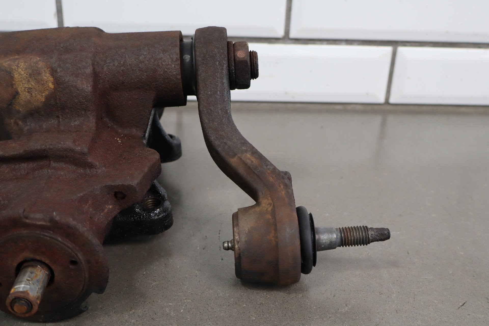 2002-2007 Chevrolet Silverado 2500 Steering Gear 19177173 OEM