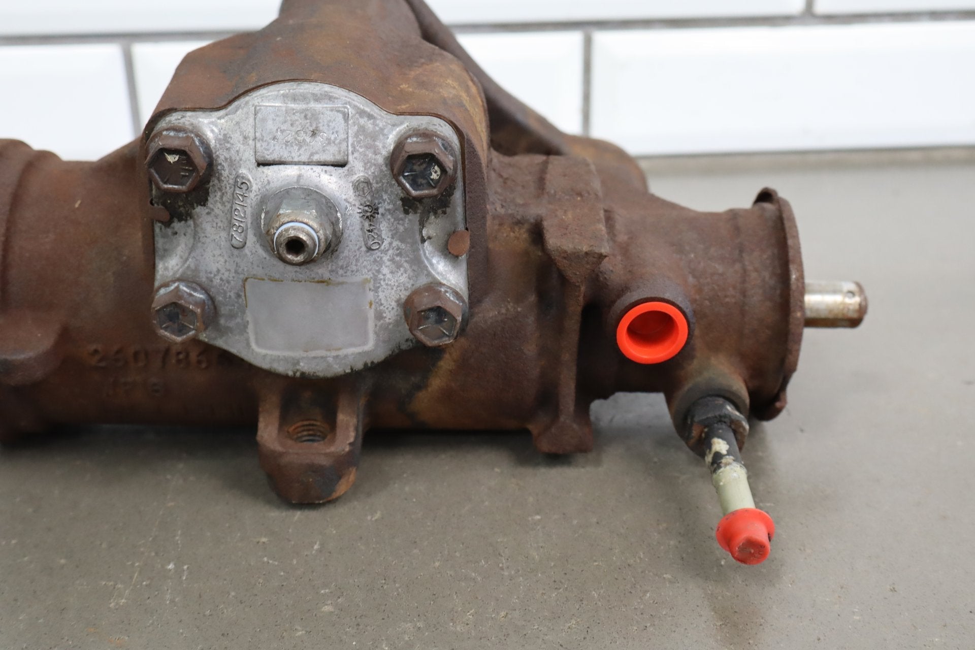 2002-2007 Chevrolet Silverado 2500 Steering Gear 19177173 OEM