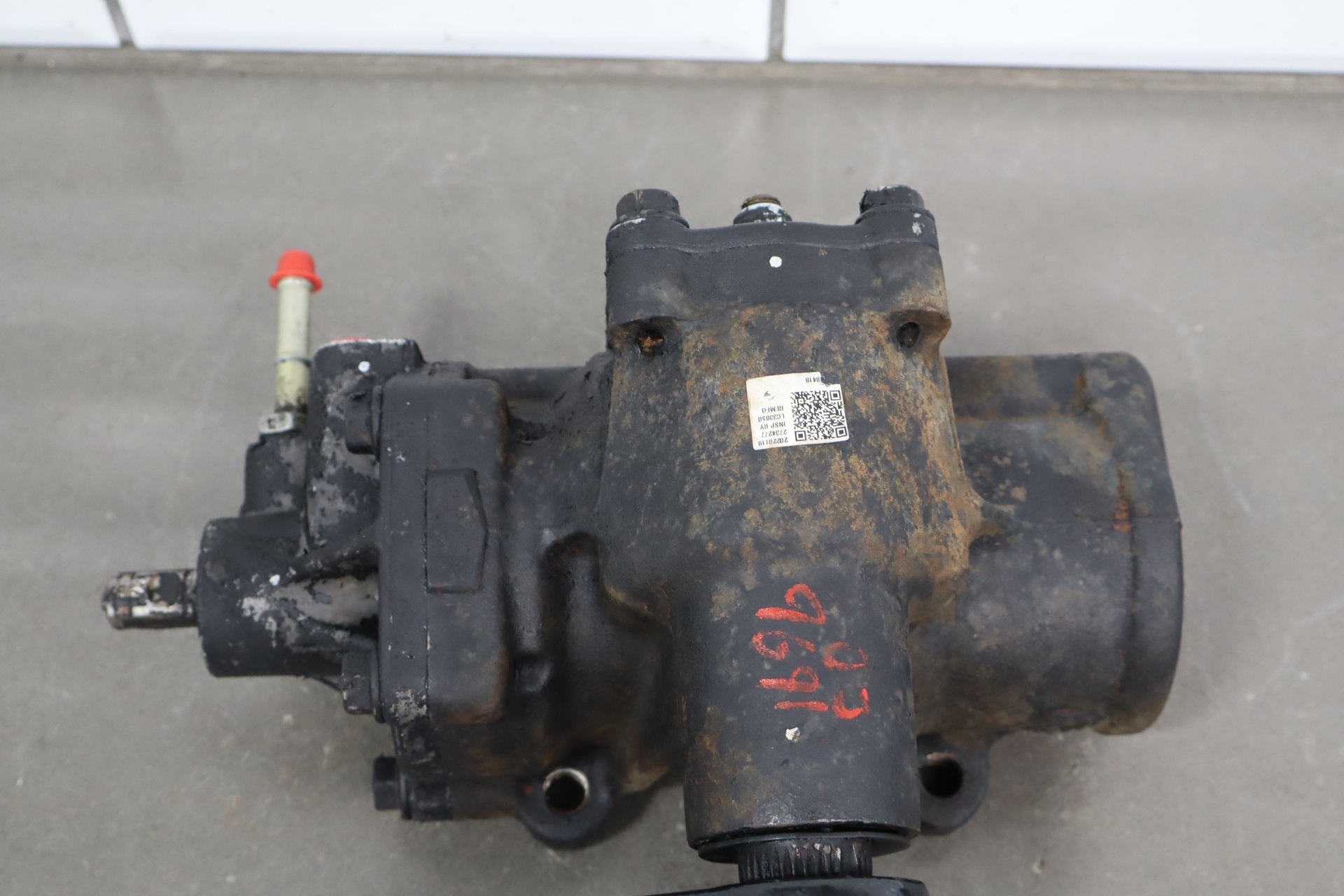 2002-2007 Chevrolet Silverado 2500HD Steering Gear Box Assembly
