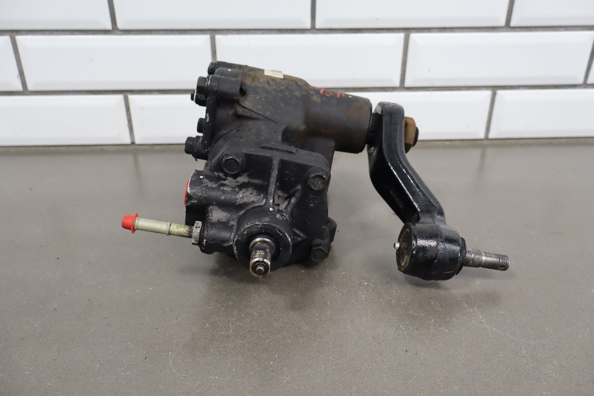 2002-2007 Chevrolet Silverado 2500HD Steering Gear Box Assembly