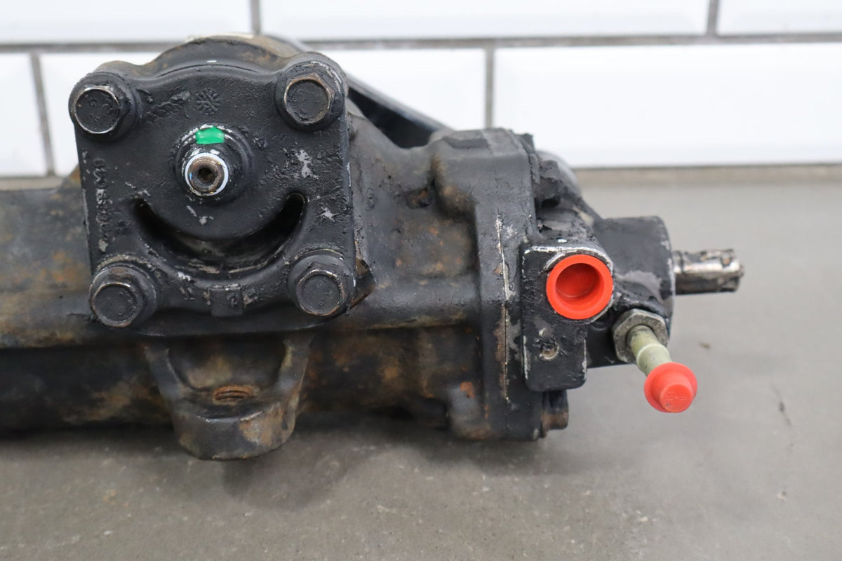 2002-2007 Chevrolet Silverado 2500HD Steering Gear Box Assembly