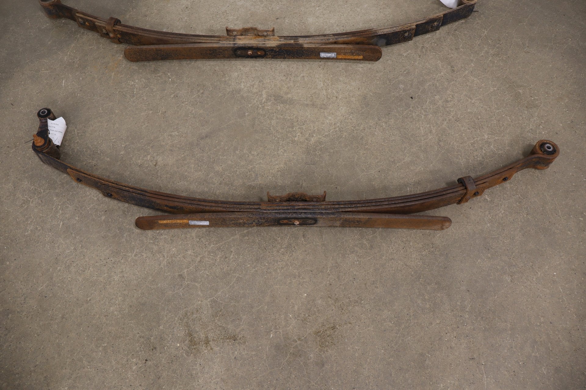 2002-2008 Ram 1500 Rear Leaf Springs Pair OEM Southern 52113141AD OEM