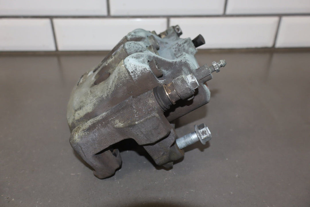2002 - 2010 Lexus SC430 Pair - Front Calipers Left Right (2) OEM