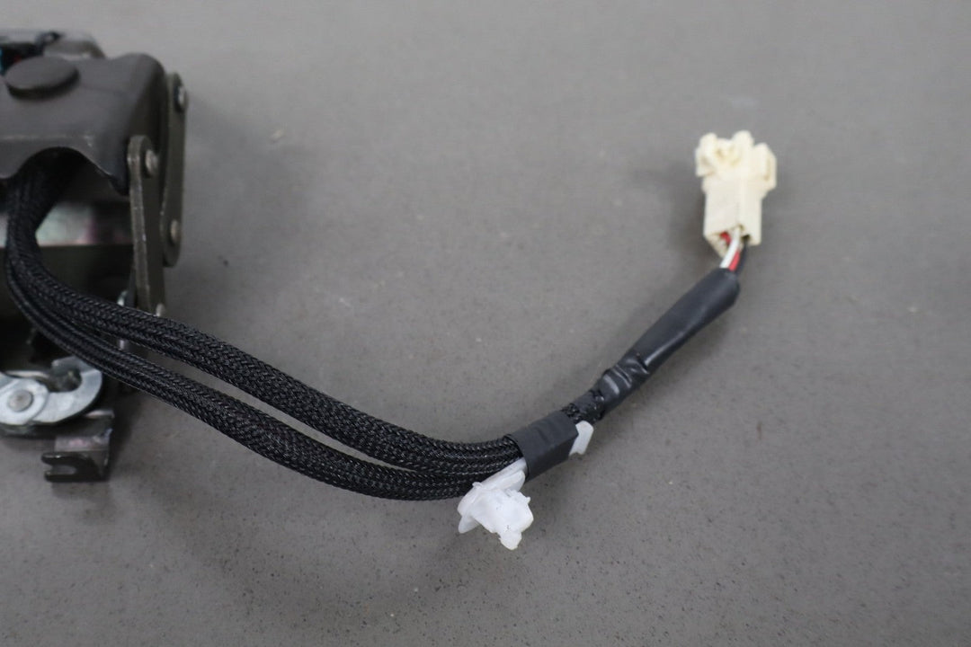 2002 - 2010 Lexus SC430 Trunk / Decklid Lid Latch OEM
