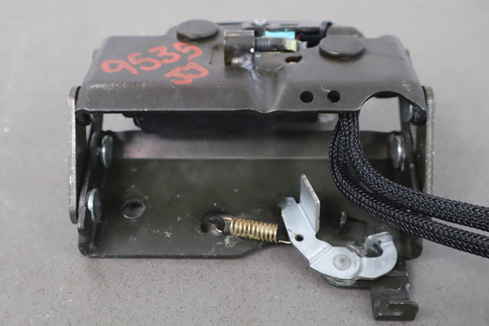 2002 - 2010 Lexus SC430 Trunk / Decklid Lid Latch OEM