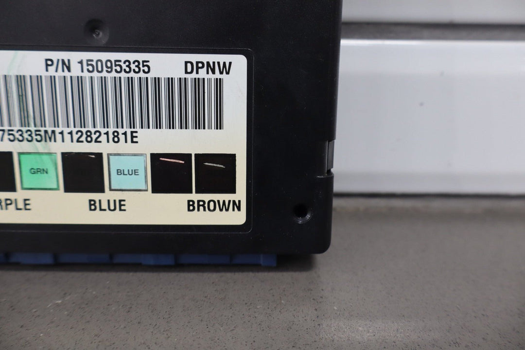 2002 Cadillac Escalade Body Control Module OEM 15095335