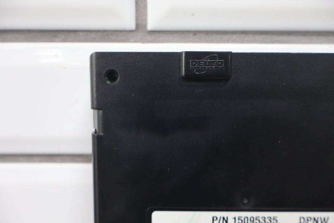 2002 Cadillac Escalade Body Control Module OEM 15095335