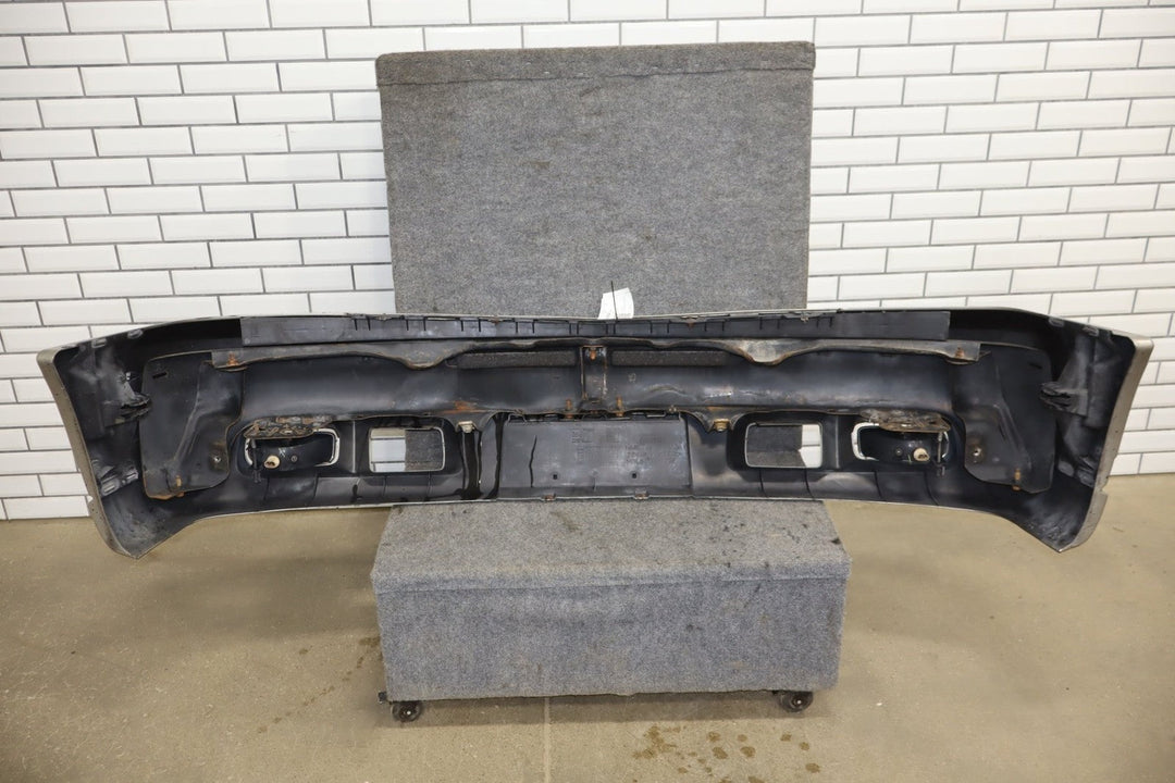 2002 Cadillac Escalade Luxury Front Bumper Pewter Metallic 11U