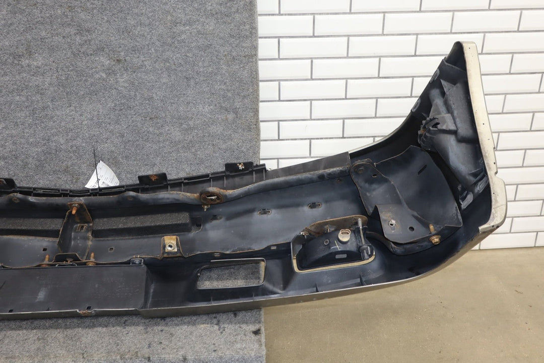 2002 Cadillac Escalade Luxury Front Bumper Pewter Metallic 11U
