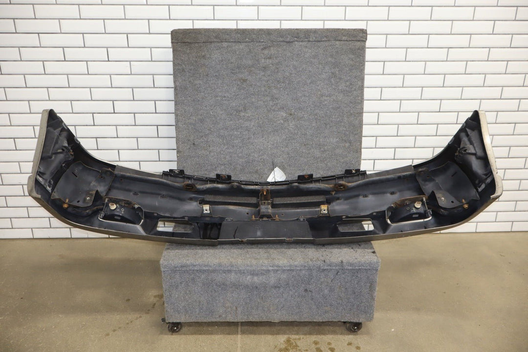 2002 Cadillac Escalade Luxury Front Bumper Pewter Metallic 11U