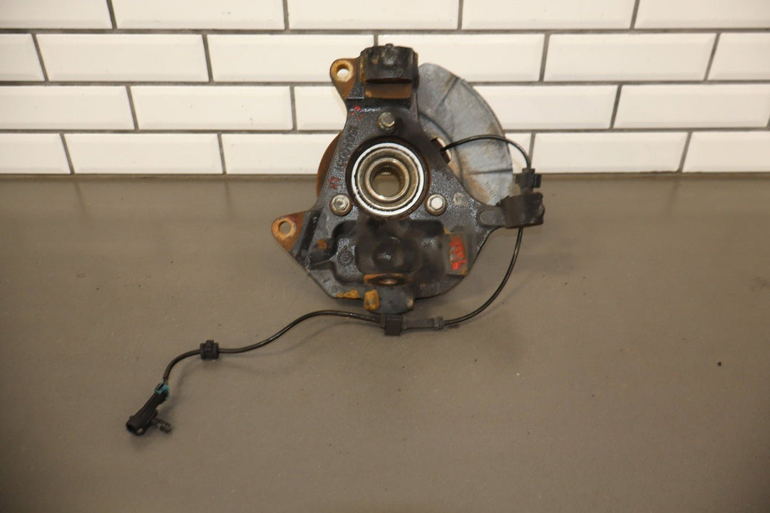 2002 Cadillac Escalade Luxury Left Front Spindle