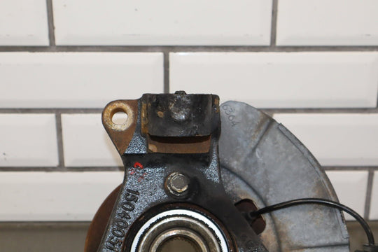 2002 Cadillac Escalade Luxury Left Front Spindle
