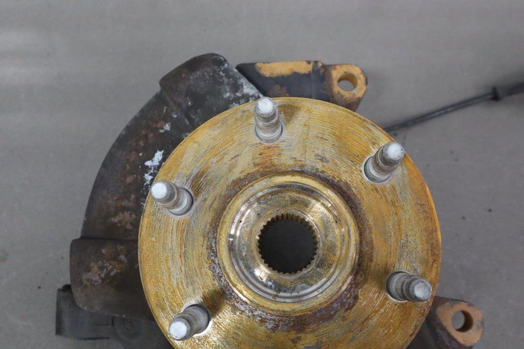2002 Cadillac Escalade Luxury Left Front Spindle