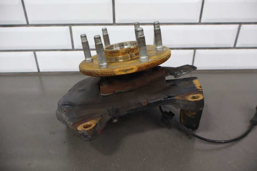 2002 Cadillac Escalade Luxury Left Front Spindle