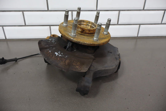 2002 Cadillac Escalade Luxury Left Front Spindle