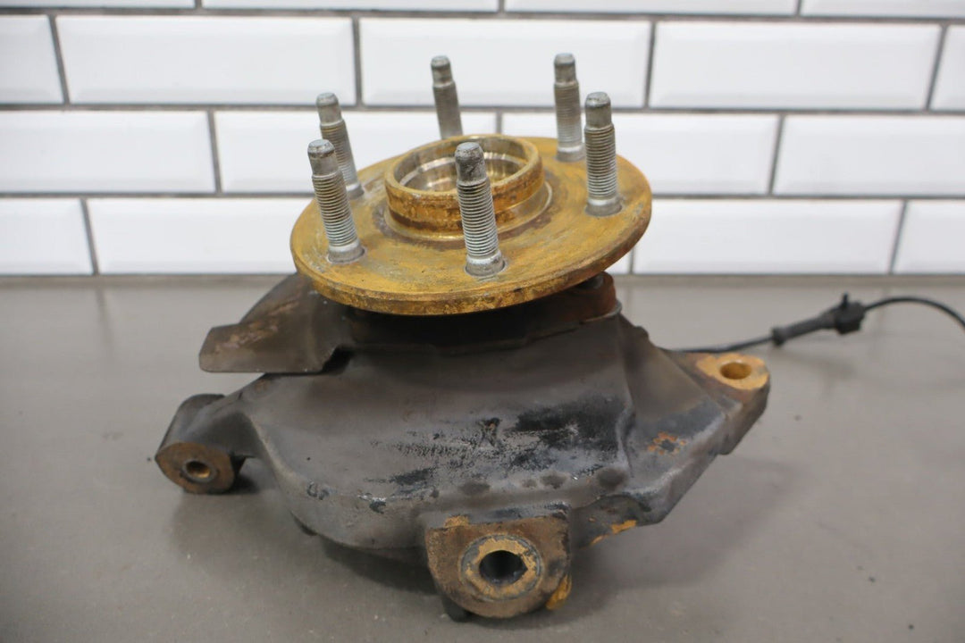 2002 Cadillac Escalade Luxury Left Front Spindle