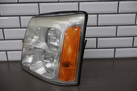 2002 Cadillac Escalade Luxury Left Headlamp Halogen 15181851 OEM