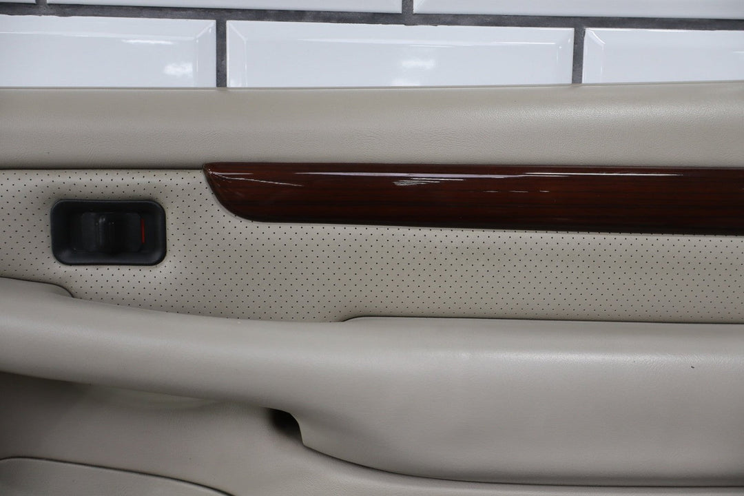 2002 Cadillac Escalade Luxury Right Rear Door Trim Panel Shale 152