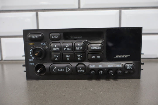 2002 Cadillac Escalade Radio AM/FM Cassette 15073127 OEM