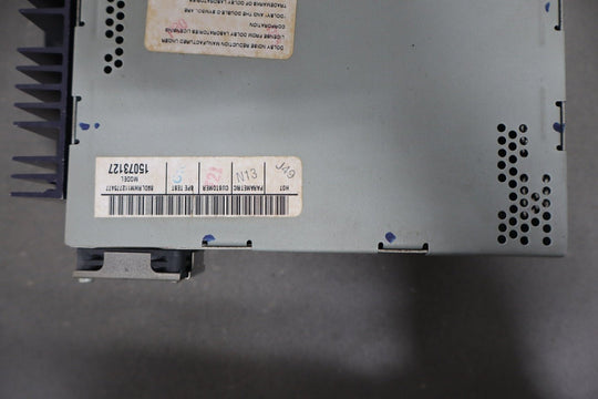 2002 Cadillac Escalade Radio AM/FM Cassette 15073127 OEM