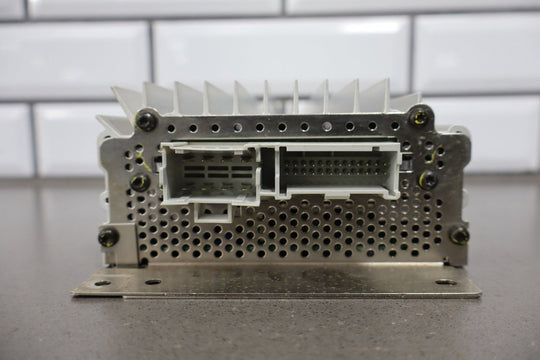 2002 Cadillac Escalade Radio Amplifier OEM