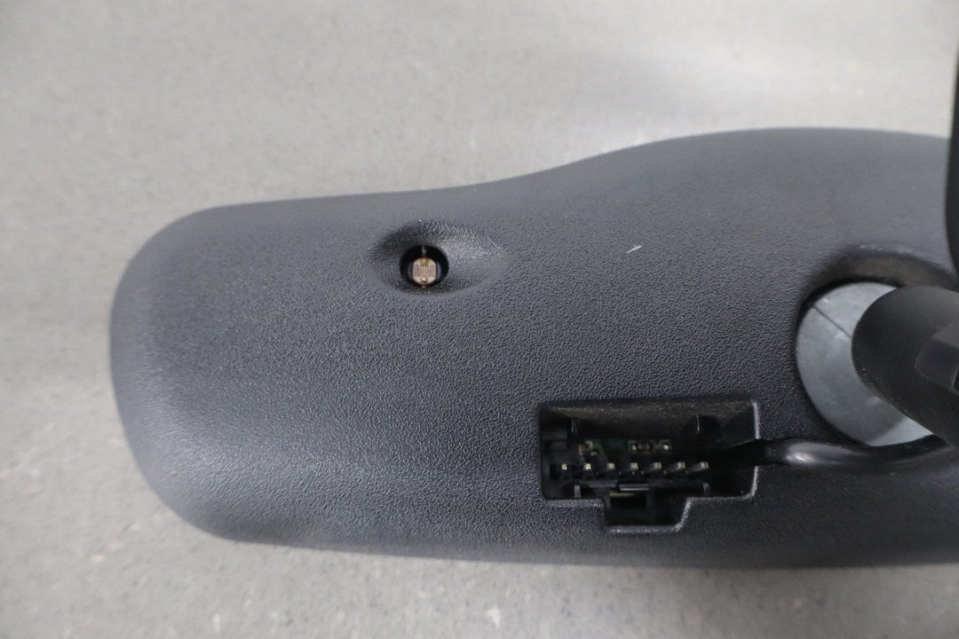 2002 Cadillac Escalade Rear View Mirror OEM Auto Dimming