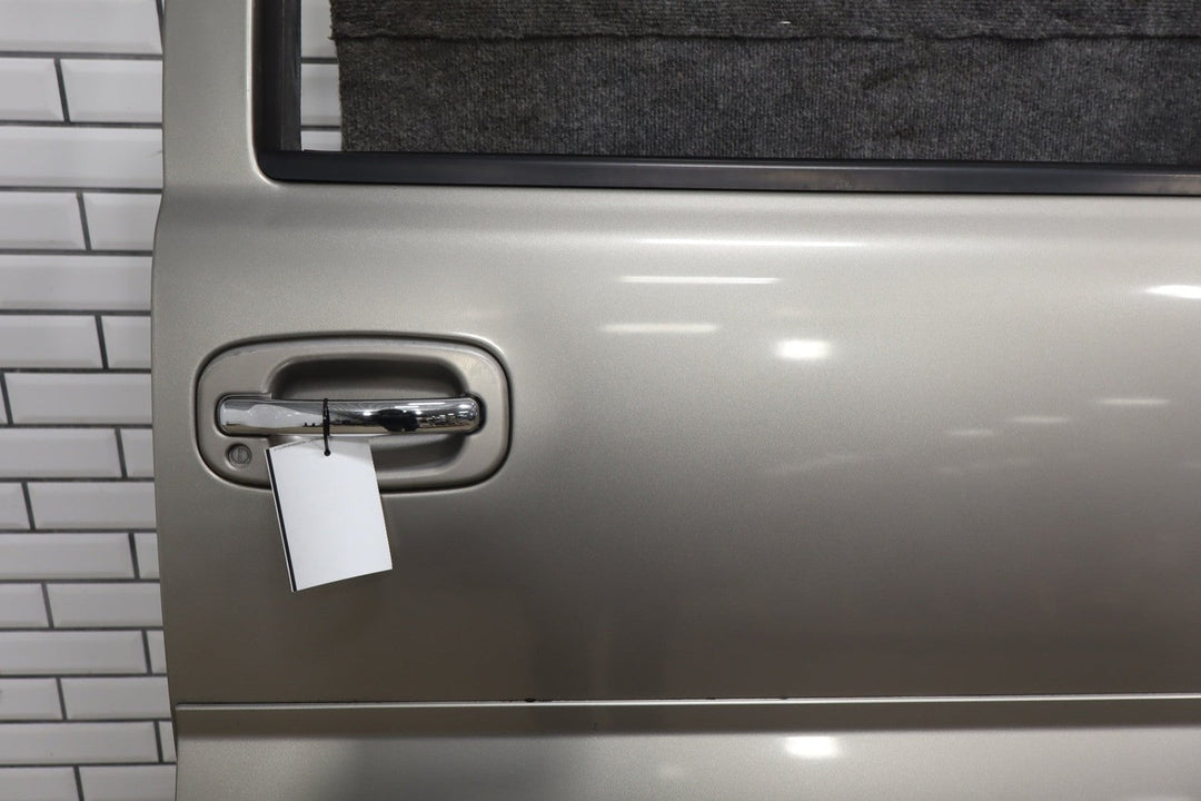 2002 Cadillac Escalade Right Front Door Pewter Metallic 11U