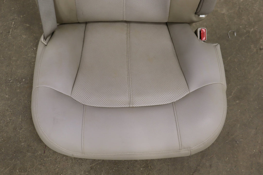 2002 Cadillac Escalade Right Front Seat Leather Shale 152