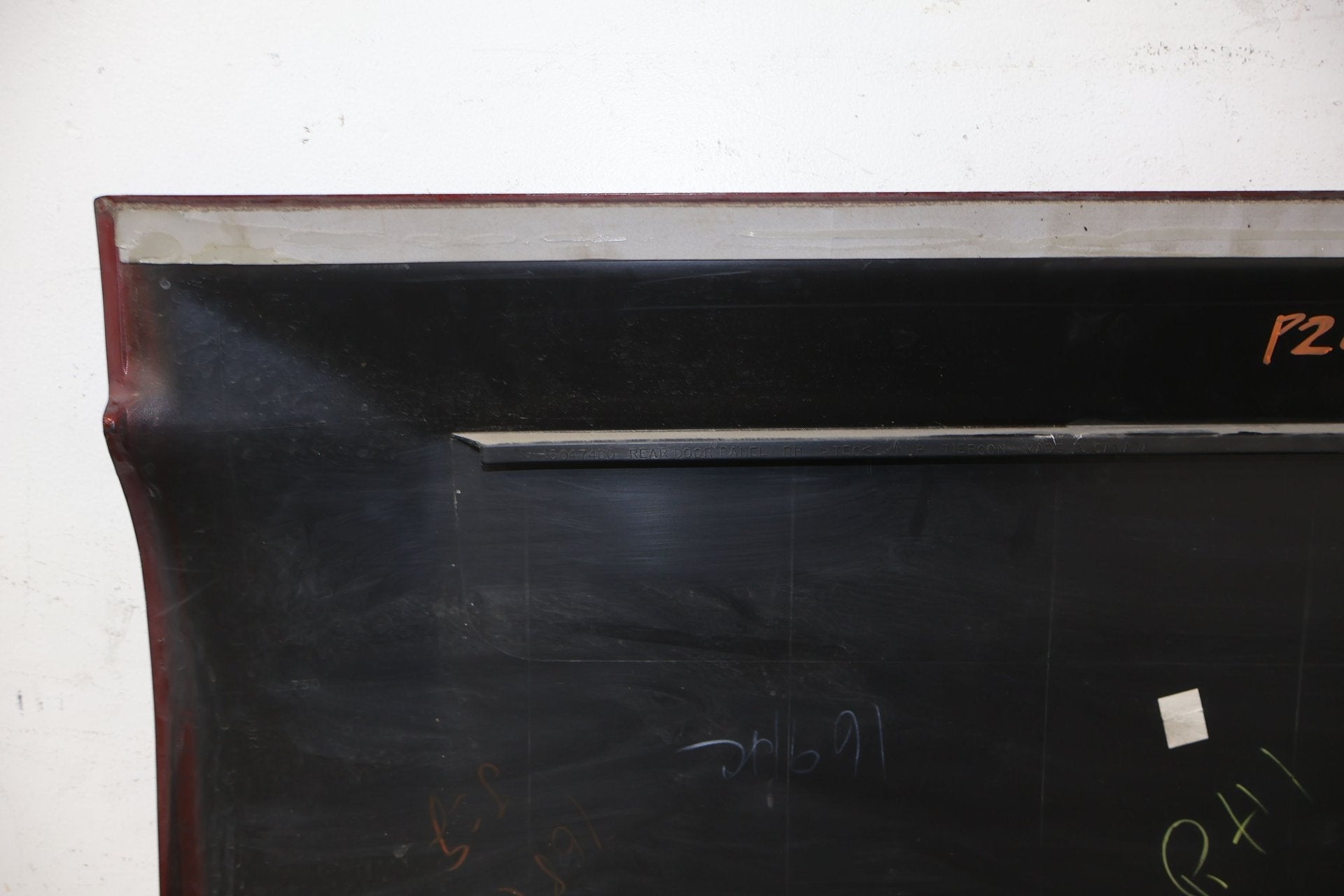 2002 Cadillac Escalade- Right Rear Door Molding