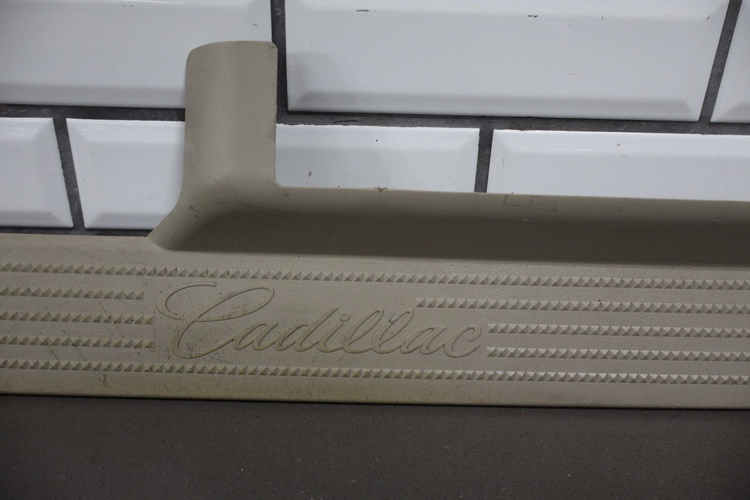2002 Cadillac Escalade Sill Plates Set (4) OEM Shale GMT800