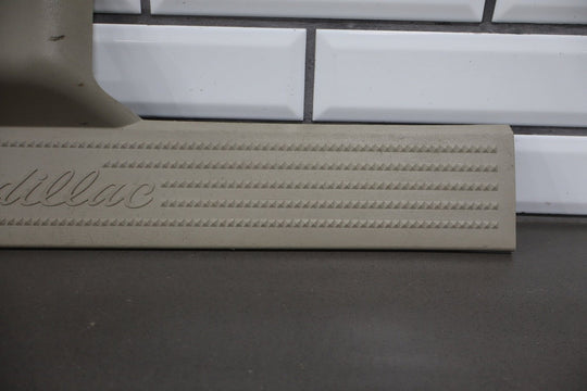2002 Cadillac Escalade Sill Plates Set (4) OEM Shale GMT800