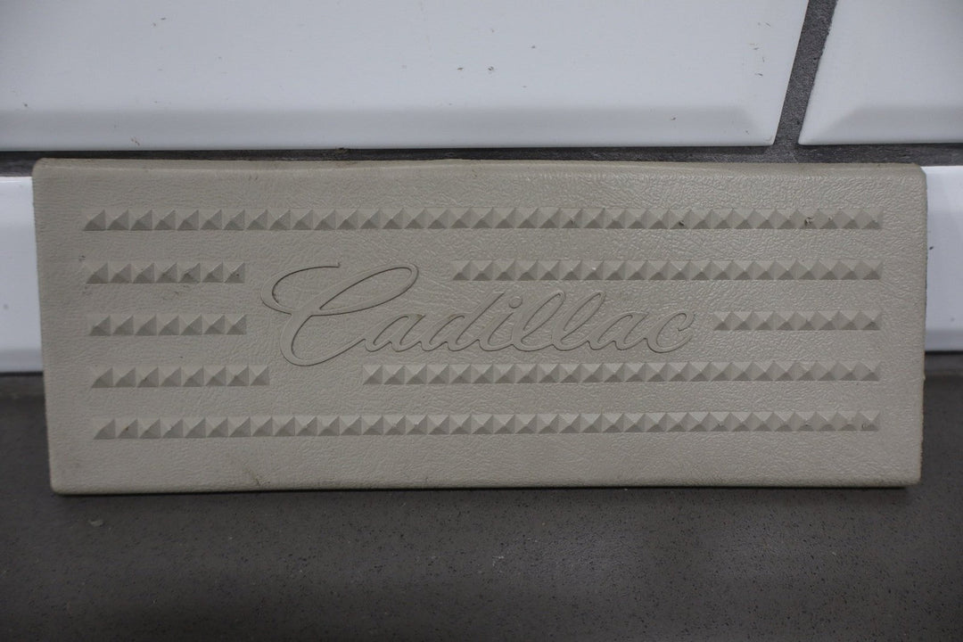 2002 Cadillac Escalade Sill Plates Set (4) OEM Shale GMT800