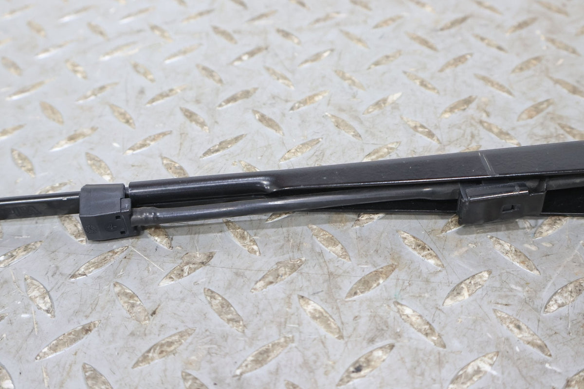 2002 Cadillac Escalade- Wiper Arm