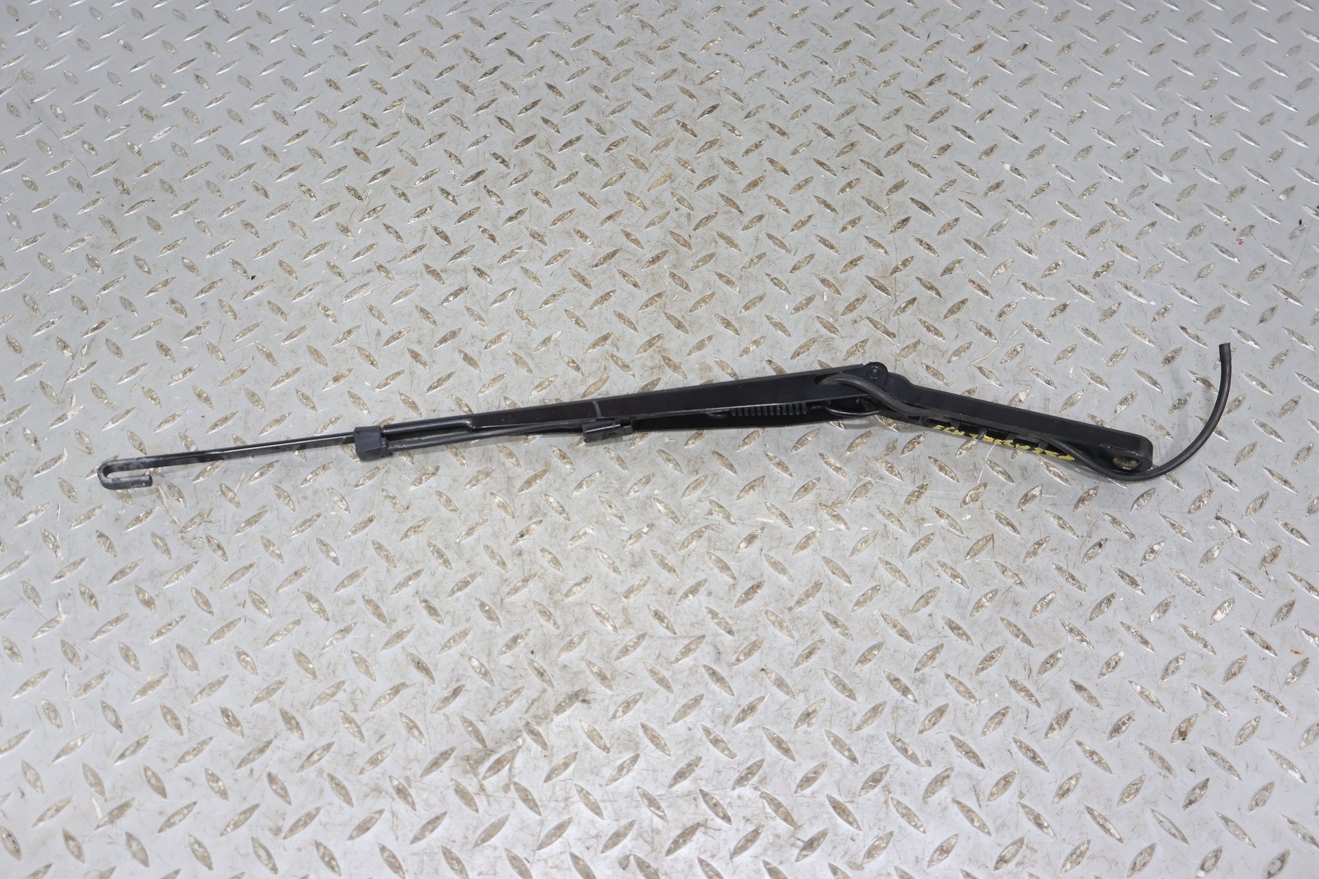 2002 Cadillac Escalade- Wiper Arm