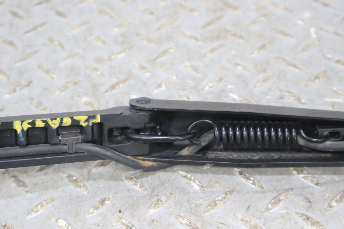 2002 Cadillac Escalade- Wiper Arm