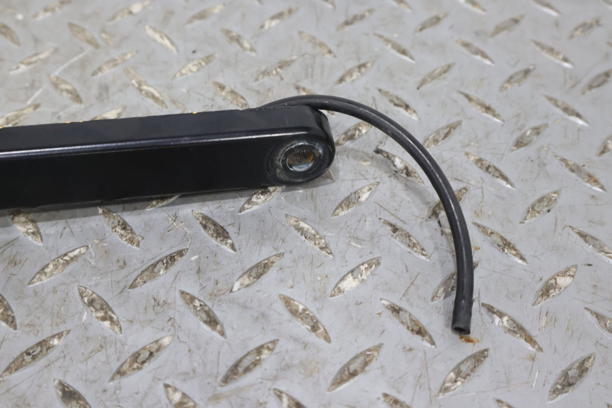 2002 Cadillac Escalade- Wiper Arm