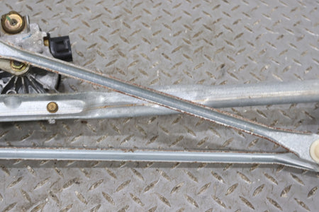 2002 Cadillac Escalade- Wiper Linkage